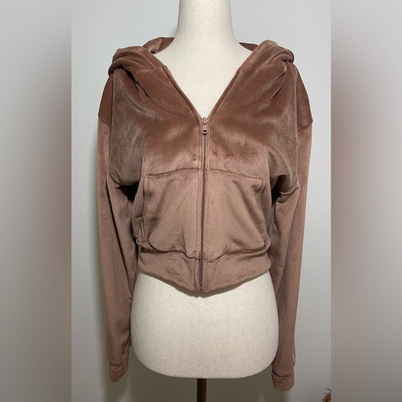 Skims Velour Tracksuit Set *note size difference* - Picture 5 of 13